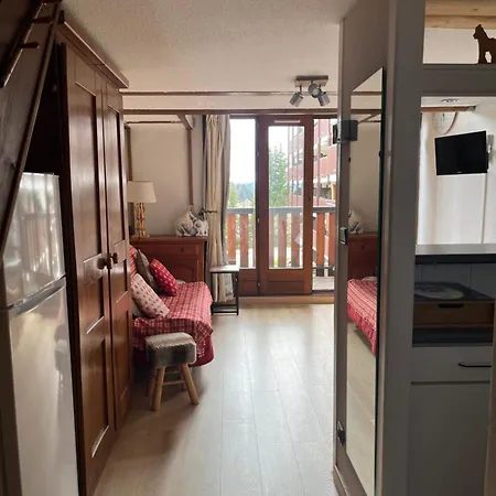 Le Genepi Apartment *